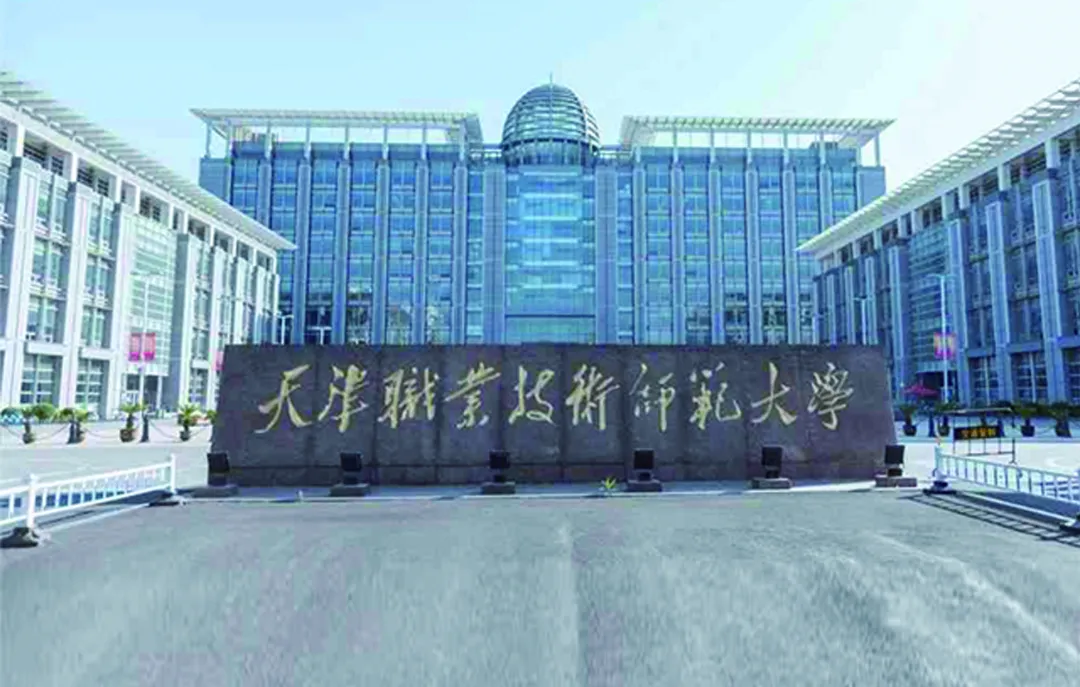 法警.jpg 图片